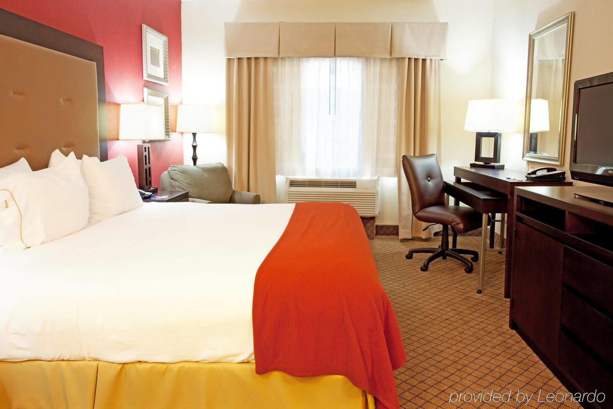Holiday Inn Express & Suites Lafayette South By Ihg Rom bilde